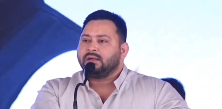 तेजस्वी यादव का भाजपा-चुनाव आयोग पर वार: 'बिहार लोकतंत्र की जननी है, वोट की चोरी नहीं होने देंगे'