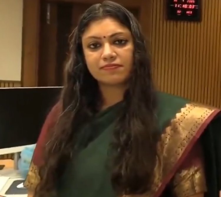 ट्रोलिंग से परेशान नोएडा DM मेधा रूपम ने डिएक्टिवेट किया X अकाउंट, CEC ज्ञानेश कुमार की बेटी हैं