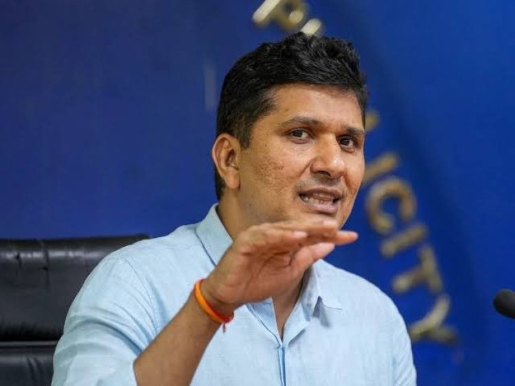 दिल्ली हेल्थ इंफ्रा घोटाला: AAP नेता सौरभ भारद्वाज के 13 ठिकानों पर ED की बड़ी छापेमारी, 5,590 करोड़ के घोटाले का आरोप