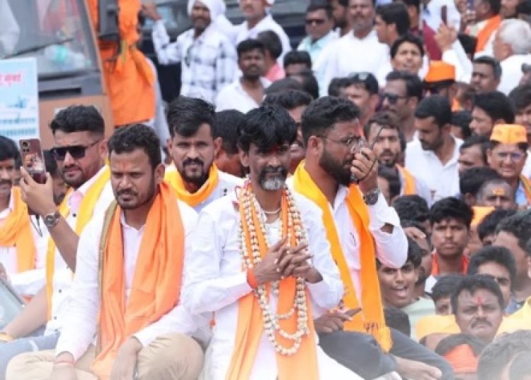 मुंबई में मराठा आरक्षण आंदोलन पर हाईकोर्ट सख्त, आजाद मैदान से प्रदर्शनकारियों को हटाने का आदेश