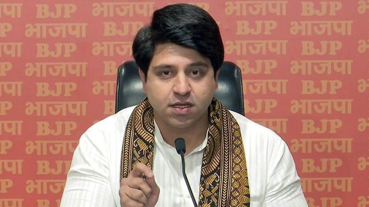 कांग्रेस के 'B से बिहार, B से बीड़ी' वाले पोस्ट से गरमाई सियासत, JDU-BJP ने किया तीखा हमला