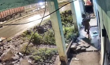 ट्रक ड्राइवर ने सड़क किनारे खड़ी महिला को किया किडनैप, CCTV फुटेज में कैद हुई भयावह घटना