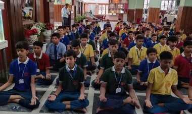 World Mental Health Day: LMC में ‘Healthy Mind, Happy Life’ अभियान के तहत योग से जागरूक हुए छात्र