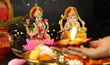 दिवाली 2025: जानिए क्यों दिवाली पर मां लक्ष्मी के साथ गणेश जी की पूजा अनिवार्य है?