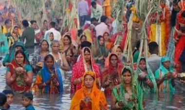 छठ व्रत उद्यापन विधि: उगते सूर्य को अर्घ्य देने के बाद ऐसे करें व्रत का समापन