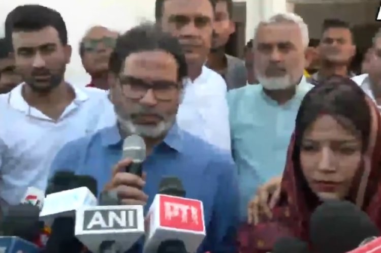 पटना में हुई मुलाकात ने बढ़ाई चर्चा, पवन सिंह की पत्नी और प्रशांत किशोर के बीच क्या हुई बात?