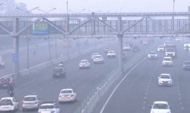 दिल्ली-एनसीआर की ज़हरीली हवा पर सुप्रीम कोर्ट सख्त, कहा– कोई जादू की छड़ी नहीं, तुरंत चाहिए समाधान