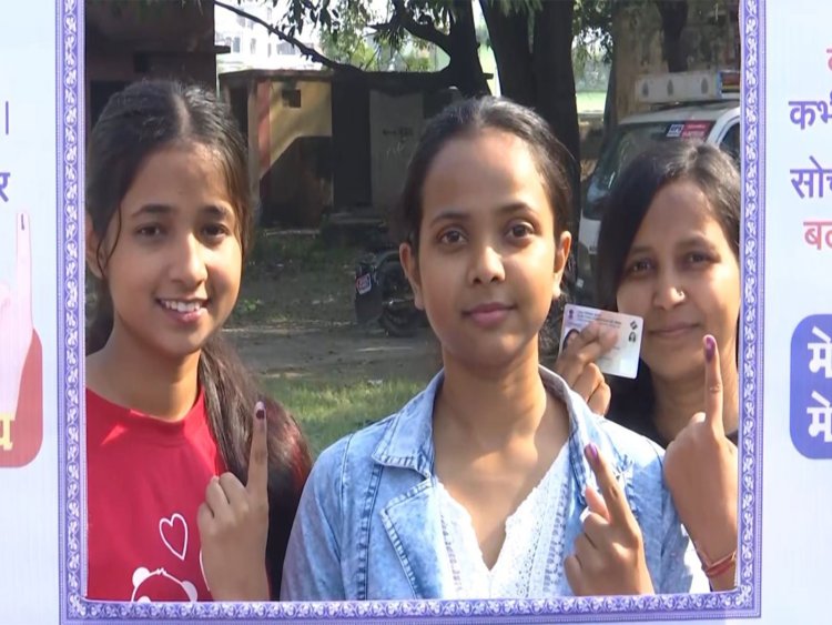 Bihar Election 2025: दूसरे चरण में वोटिंग ने बनाया नया रिकॉर्ड, शाम 5 बजे तक 67.14% मतदान; वोटरों का उत्साह बना ऐतिहासिक