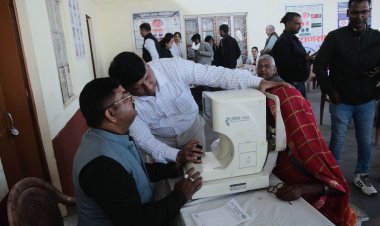जब शब्दों से आगे बढ़कर पत्रकार बने रोशनी के दूत, नेत्रदान से जगमगाया मानवता का आकाश
