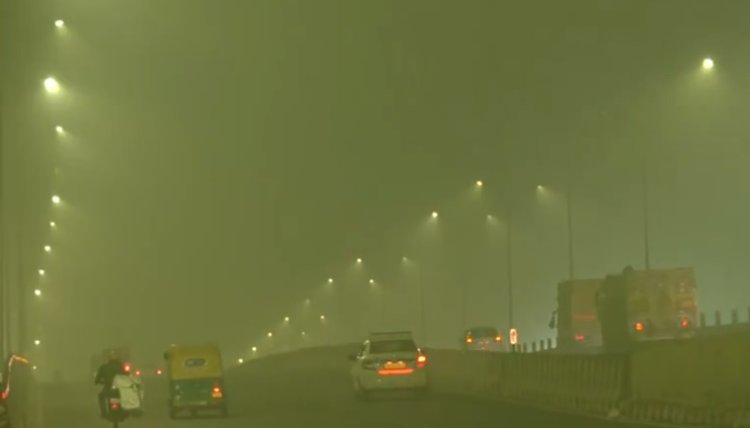 Delhi-NCR Air Pollution: ठंड के साथ स्मॉग का कहर, ‘खतरनाक’ श्रेणी में पहुंचा AQI