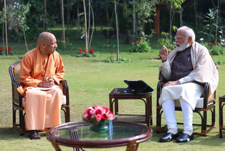 दिल्ली में बड़ा सियासी मंथन: पीएम मोदी–सीएम योगी की मुलाकात से यूपी की राजनीति में हलचल