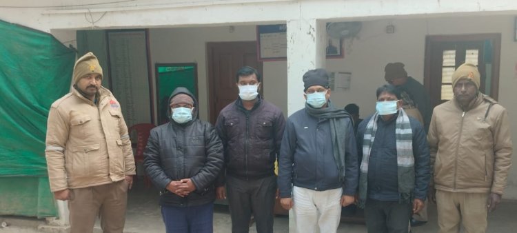 वाराणसी में अवैध धर्म परिवर्तन पर बड़ी कार्रवाई, पुलिस ने 4 आरोपियों को किया गिरफ्तार