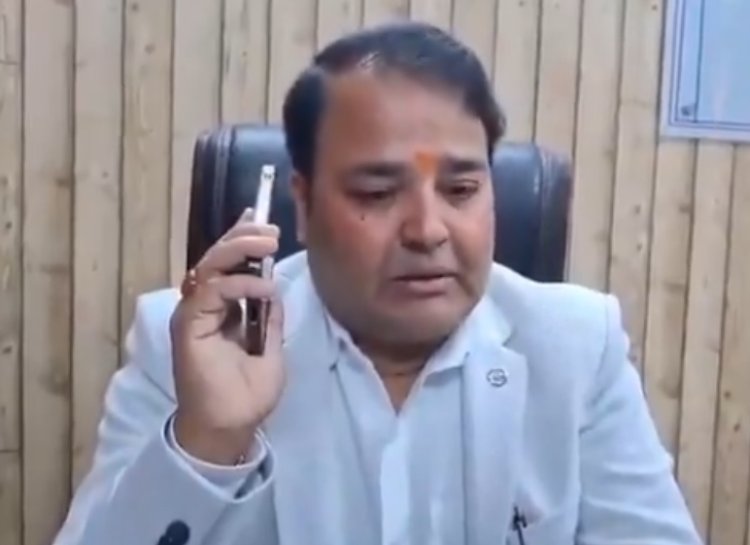 यूपी प्रशासन में उथल-पुथल: जीएसटी डिप्टी कमिश्नर के इस्तीफे ने खोल दिए कई राज