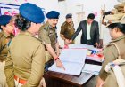 वाराणसी में महिला सुरक्षा पर सख्त रुख, मिशन शक्ति केंद्र का निरीक्षण कर पुलिस आयुक्त ने दिए कड़े निर्देश