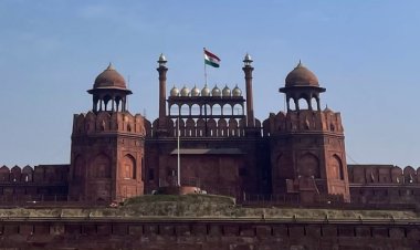 ब्रेकिंग न्यूज़: दिल्ली विधानसभा और लाल किले को बम से उड़ाने की धमकी, मचा हड़कंप