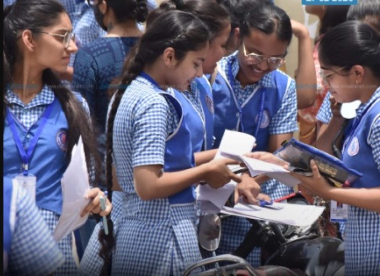 CBSE Board Exam 2026 LIVE: आज से शुरू 10वीं-12वीं की परीक्षाएं, 43 लाख से ज्यादा छात्र शामिल