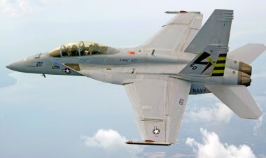 अमेरिका-ईरान टकराव में ‘F-18 गिराने’ का दावा, सच क्या है?