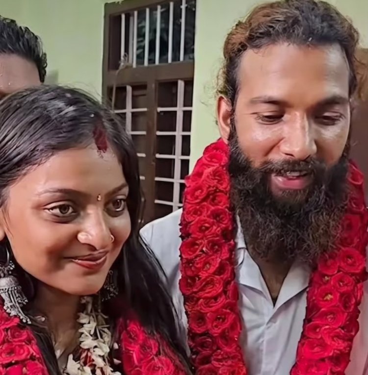 ‘महाकुंभ वायरल गर्ल’ मोनालिसा ने की लव मैरिज! परिवार के विरोध के बीच मंदिर में रचाई शादी