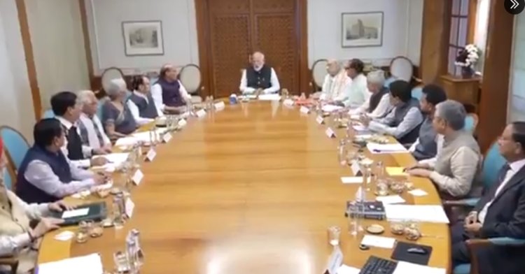 मिडिल ईस्ट संकट पर PM मोदी की आपात बैठक, क्या महंगाई बढ़ने वाली है?