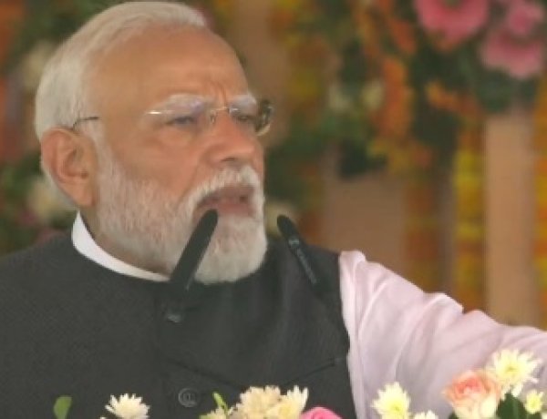 काशी से हरदोई तक पीएम मोदी का बड़ा संदेश, गंगा एक्सप्रेस-वे का उद्घाटन कर बोले- यूपी की लाइफलाइन बनेगा