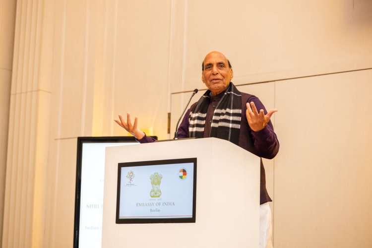 पहलगाम हमले की बरसी पर राजनाथ सिंह ने दी पाकिस्तान को चेतावनी, कहा—छेड़खानी करने वालों को नहीं बख्शेंगे